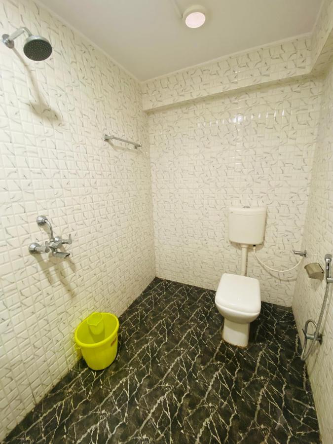 Hotel The Avenue Gamharia Exterior foto